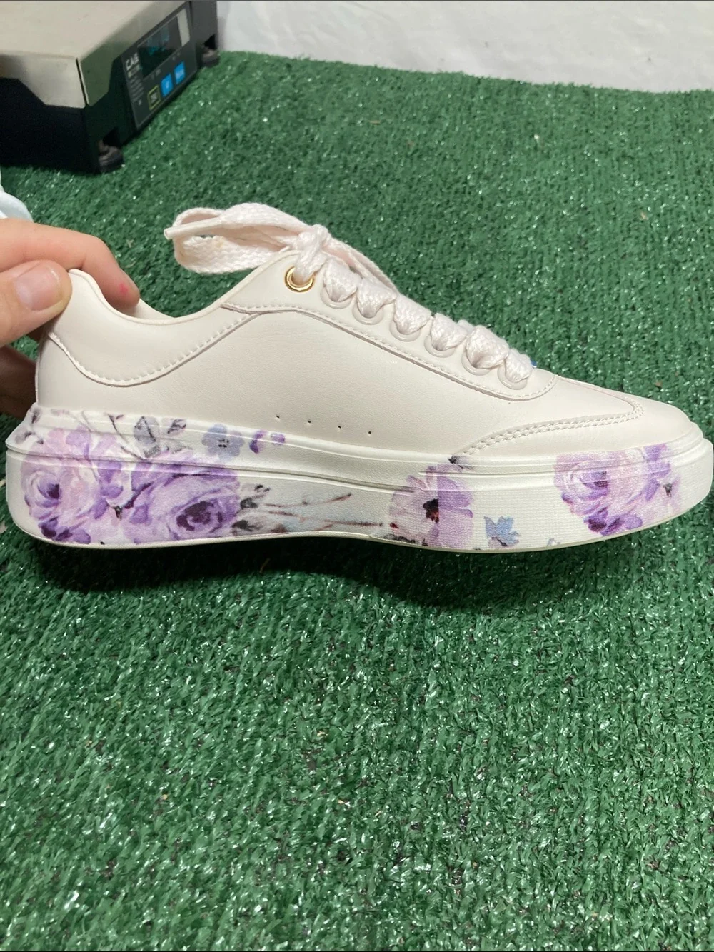 Skechers Women’s Cordova Sneakers with Purple Floral Accents 6.5 (OKPM-07-013)